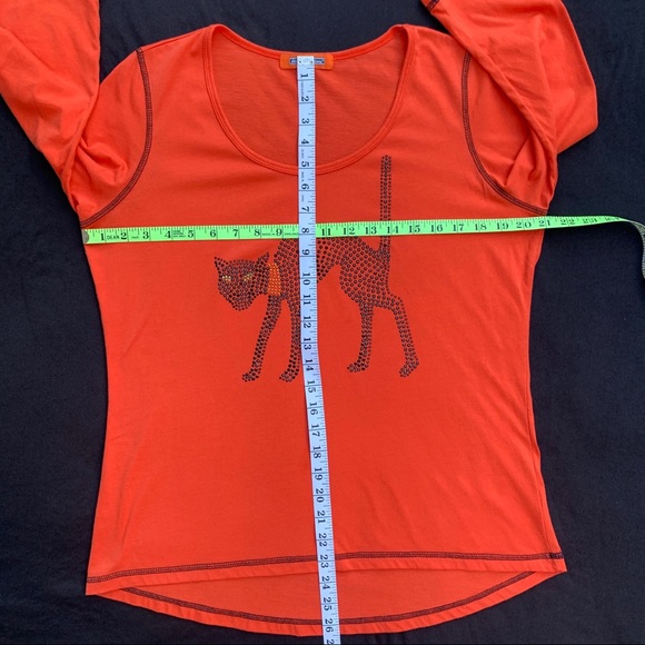 🤩3/$20 LIKE NEW Holiday Traditions Orange Halloween Black Cat TShirt Top Large - Picture 7 of 11